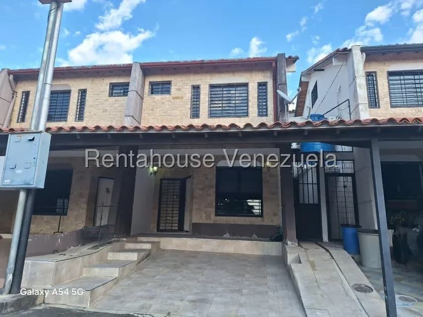Casa (Multipes Niveles) en Venta en El Paraiso, Merida