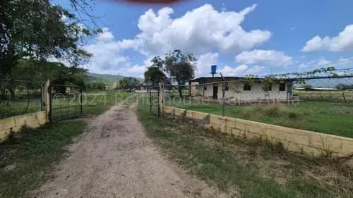 Milagros Inmuebles Terreno Venta Cabudare Lara Los Naranjillos Economica Residencial Economico Comercial Código Inmobiliaria Rent-a-house 25-2139