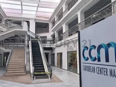 Local comercial en el centro comercial CCM en venta
