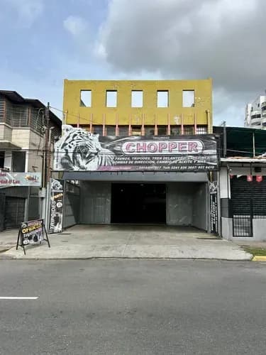 Vendo Local Comercial De 3 Pisos En Av. Andrés Eloy Blanco, Valencia