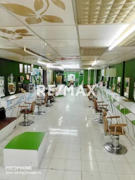 Local Comercial En Av. Principal del Cementerio