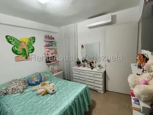 Fredxia Castillo Vende Hermoso Apartamento En Piso Bajo En El Este De Barquisimeto. Fc # 26-18089.