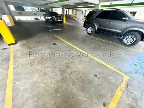 # 26-19356 Moderno Apartamento Amoblado En Alquiler En El Centro Este Barquisimeto, Lara ~aa~