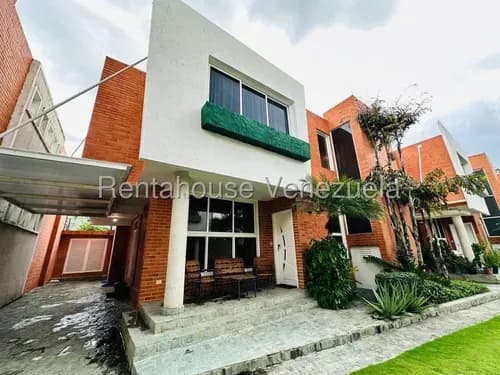 26-22100 Casa En Venta, Urb. Cantarrana, Maracay Jecg