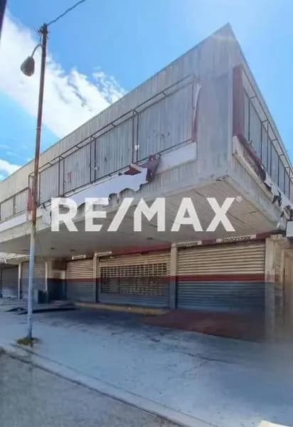 Alquiler Local Comercial en Avenida Guajira