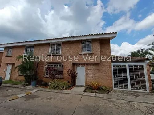 Rosa Espinoza Casa En Venta En Los Aleros, Colinas De Guataparo 26-11216 Jun1