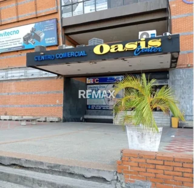 Venta de Local 10 Mtrs2, Planta Baja, C.C. Oasis Center, Guatire, Venezuela