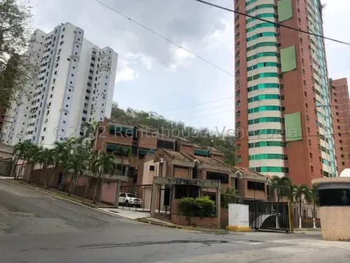 Ammp En Venta Townhouse En Las Chimeneas Valencia