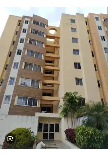 Carla Morante Vende Apartamento En Res. Puerta Real Mañongo