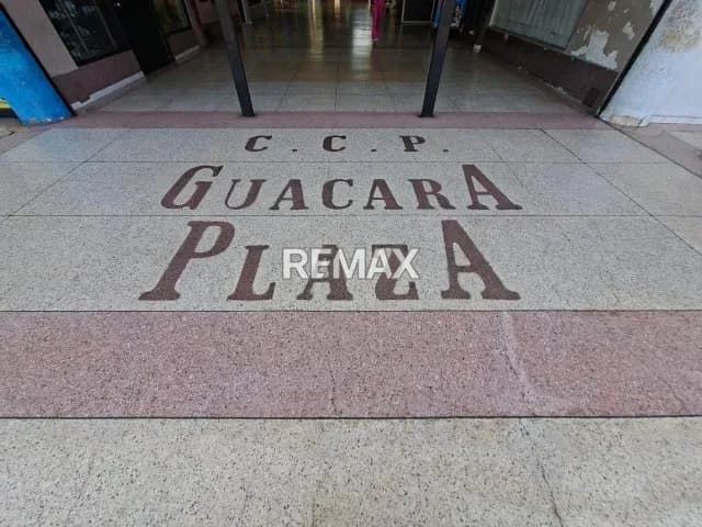 vendo Local Comercial en el C.C.P. Guacara Plaza