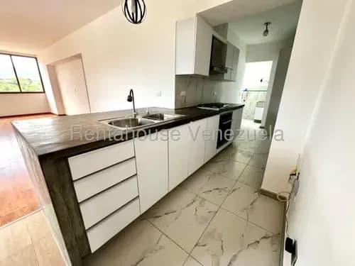 Agp Apartamento En Venta En Santa Paula, Espacios Iluminados, Vista Al Ávila 26-19166