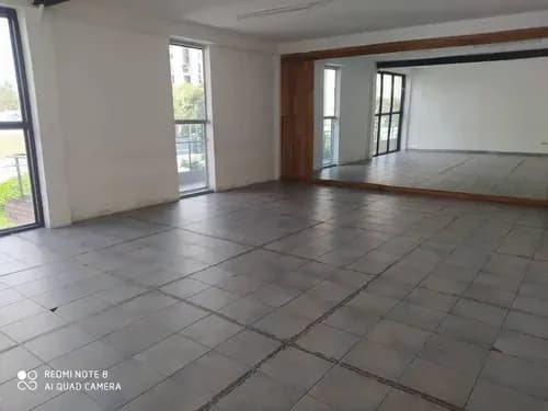 Chacaito Edificio De 4 Pisos En Venta Para Uso Comercial Con 1.220m2 De Construcción