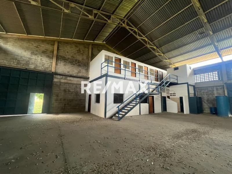 GALPON COMERCIAL ZONA INDUSTRIAL CHIVACOA