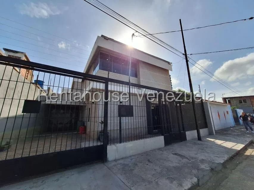Comercial (Local Comercial) en Alquiler en Zona Este, Lara