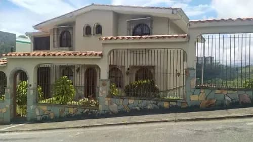 Casa En Venta En Urb Los Castores Con Financiamiento San Antonio De Los Altos