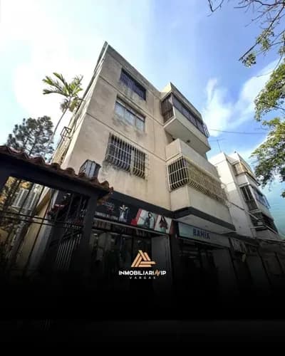 Ref 988 - 003 Grupo Inmobiliaria Vip Te Ofrece Apartamento Para Remodelar En Venta Catia La Mar, La Atlántida - Estado La Guaira.