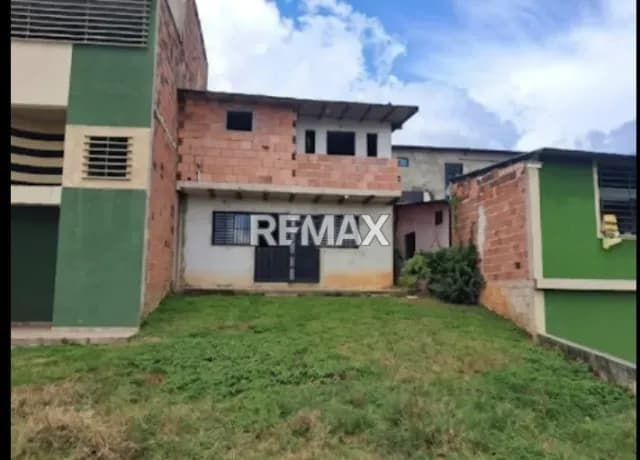 EN VENTA CASA EN CAPACHITO