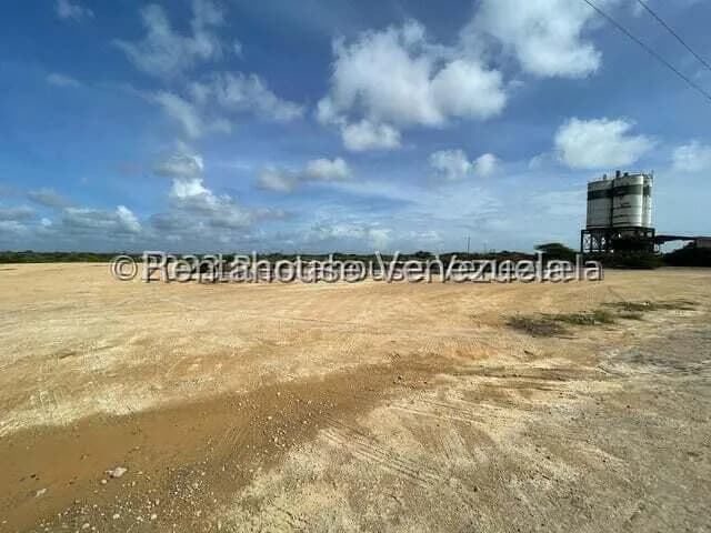 Terreno (Comercial) en Venta en Punto Fijo, Falcon