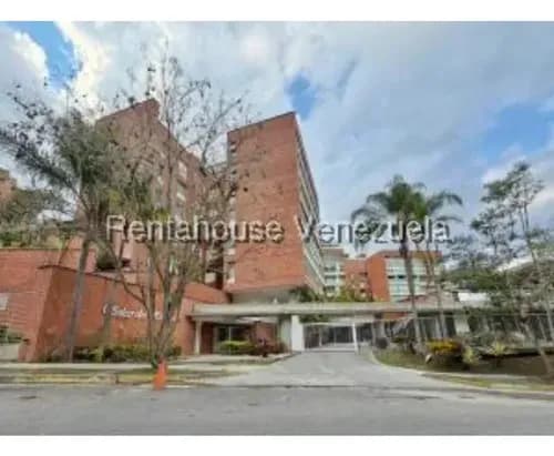 #26-18418 Estupendo Apartamento En Solar Del Hatillo