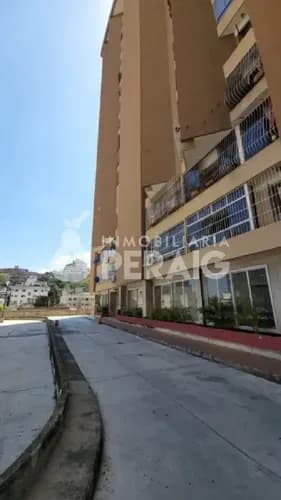 Apto/ Venta/ Colinas De Bello Monte/ 80m2/ 2h-2b-1p/ Ref: 109.901 Solo Clientes