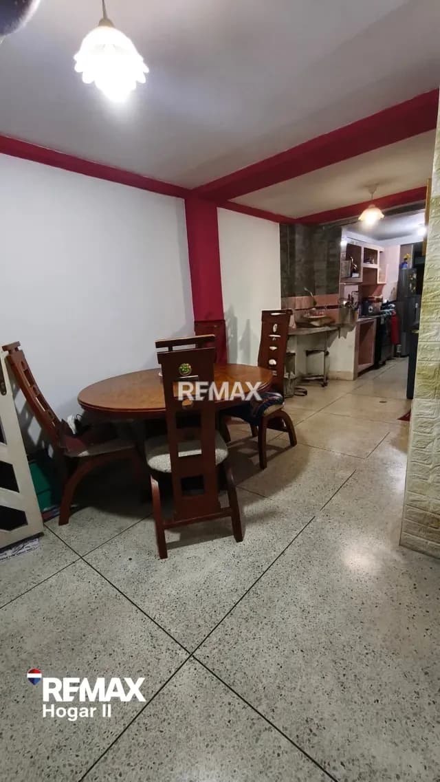 Hermoso Apartamento en Venta Urb. La Beatriz Bloque 9. Planta Baja