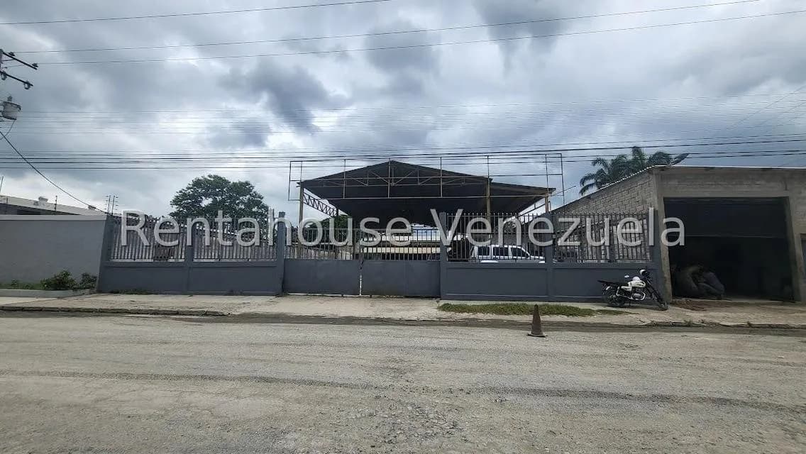 Comercial (Galpon - Deposito) en Venta en Zona Industrial Las Vegas, Aragua