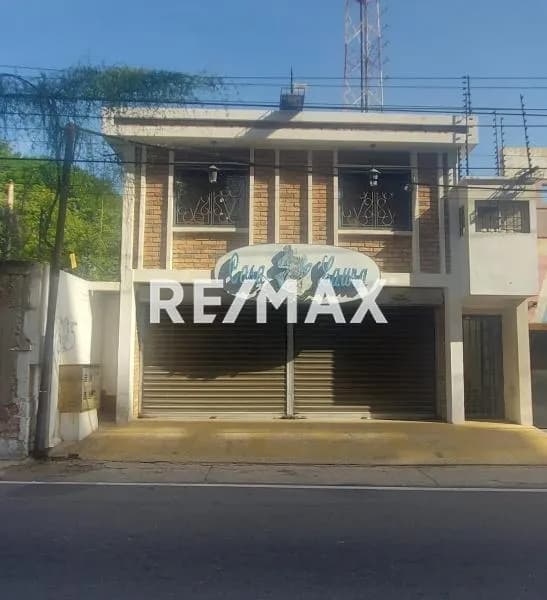 EDIFICIO COMERCIAL RESIDENCIAL EN VALLE FRIO