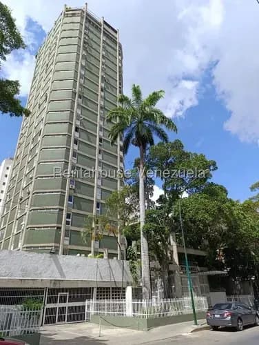 Apartamento En Alquiler, 200 M2, Amplio, Seguridad 24 Hrs, En Los Palos Grandes Jrz 26-5824