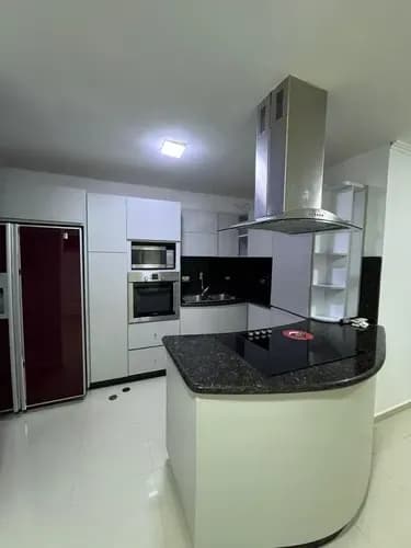 Alquiler De Apartamento En Res. Bally - El Parral