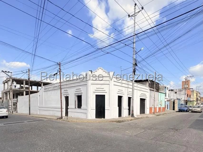Comercial (Local Comercial) en Alquiler en Centro, Lara