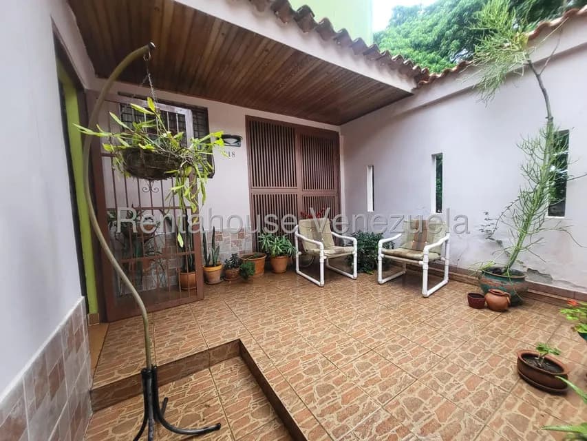 Casa (Duplex) en Venta en Santa Ines, Distrito Metropolitano