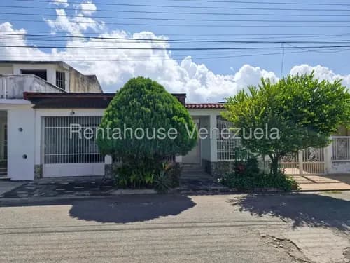 Casa En Venta En Santa Rita Urbanismo Privado Vigilancia Todos Los Servicios Estef 26-8037