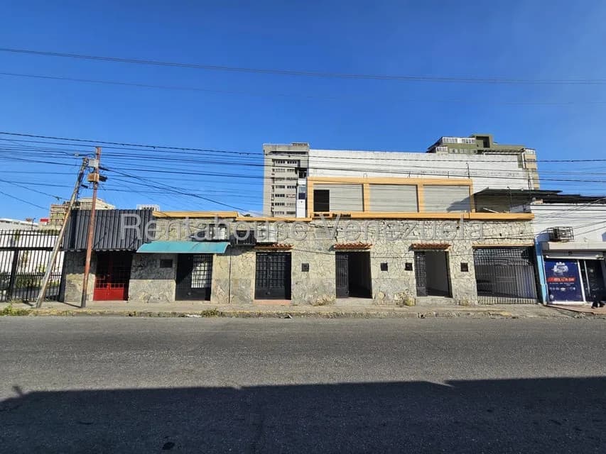 Comercial (Edificio) en Venta en Centro, Lara