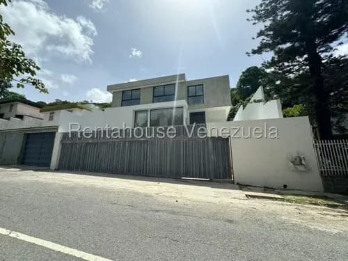 Casa En Obra Limpia Moderna Ubicado En Caracas Prados Del Este #26-4328