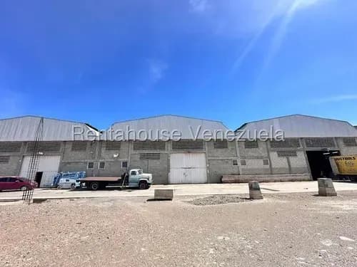 Diana Blanco Alquila Amplio Galpón En Zona Industrial 2 Barquisimeto, Ideal Para Cualquier Rubro Comercial, Amplia Capacidad Para Carga Y Descarga.