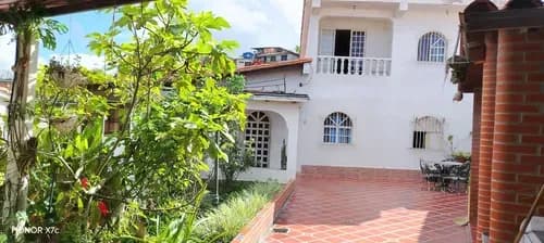 Linda Casa Lagunetica Los Teques