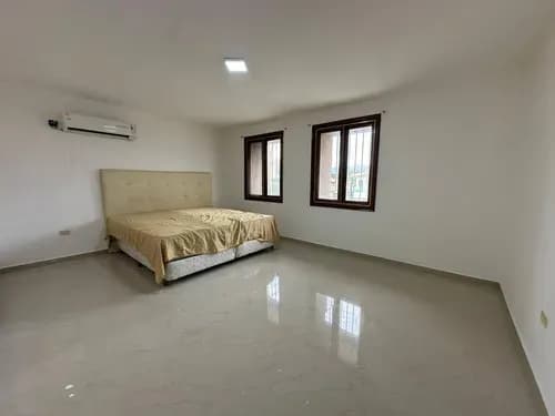 Casa 333m2 En Venta Urbanización Trigal Norte, 5h, 4b, 3pe. A1. Solo Clientes