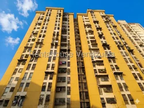 Apartamento En Venta, San Juan. Excelente Ubicación Y La Oportunidad De Diseñar Su Hogar A Su Gusto, Oportunidad De Inversion.21577.
