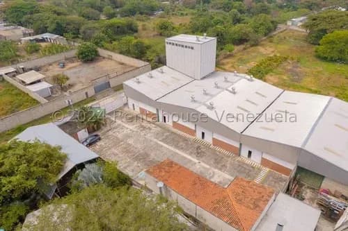Galpon Con Terreno 1827mts2 Para Elevar Su Inversión En Cagua 26-17031 Gbf