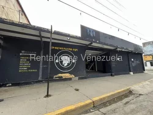 * Amplio Local En Venta Al Oeste De Barquisimeto, Héctor Malavé, Cód. 26-6342, Gran Potencial Para Desarrollar Cualquier Actividad Comercial.