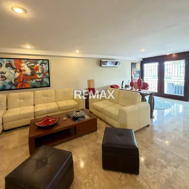 Quinta Urb. El Pedregal I