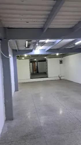 Los Rosales Se Alquila Local Comercia A Pie De Calle 125 Ref 1000 Jg