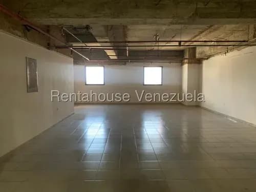 Oficina Comercial En Alquiler En Torre Empresarial Sindoni Con Amplio Espacio Monoambiente Para Tu Negocio Estef 26-14433