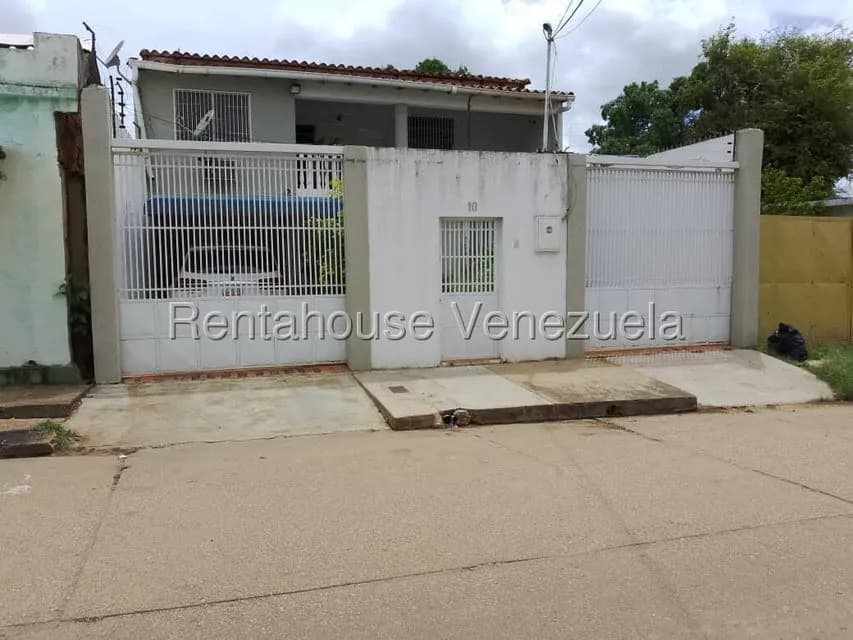 Casa (Duplex) en Venta en Sector Centro, Guarico
