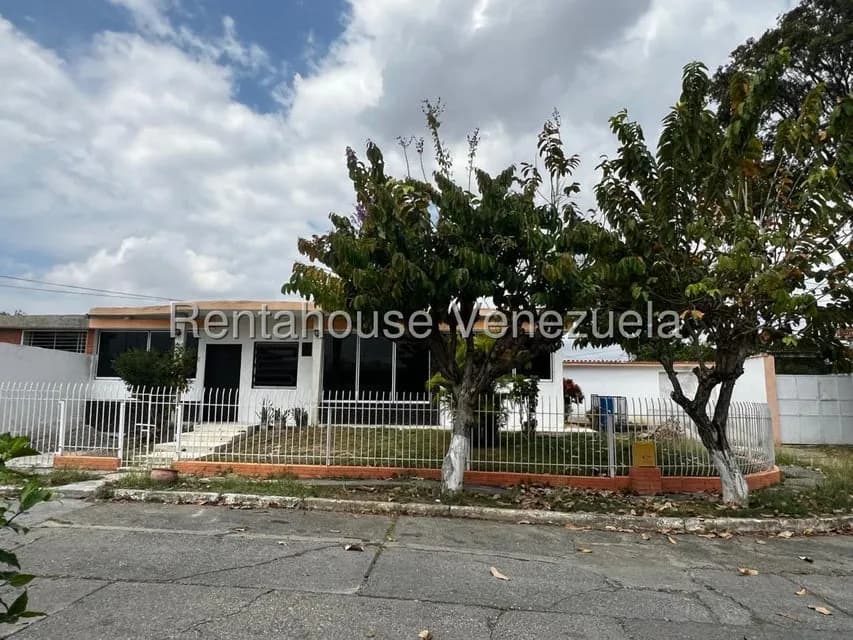 Casa (1 Nivel) en Venta en Zona Este, Lara