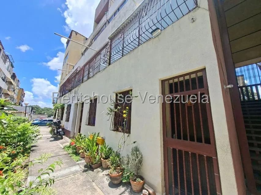 Apartamento (1 Nivel) en Alquiler en Almarriera, Lara