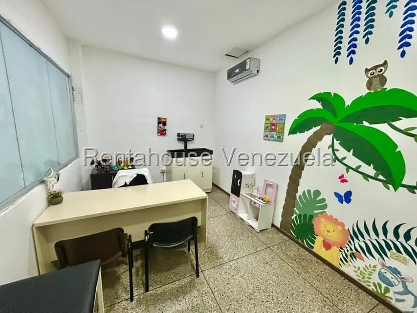 Comercial (Consultorio Medico) en Alquiler en Centro, Lara
