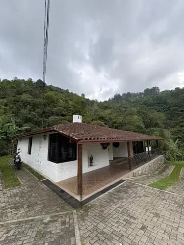 Casa En Alquiler La Pedregosa Mérida