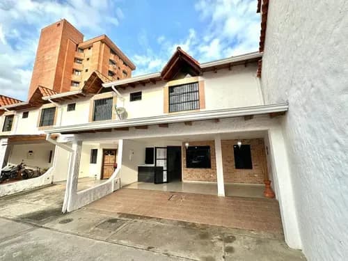 Casa En Alquiler Urb Dorado Suite Ms