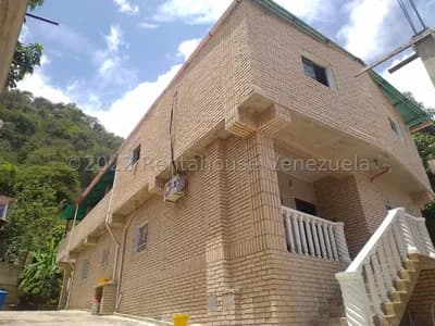 Casa en venta en Tanaguarena, Parroquia Caraballeda, Vargas - $140k